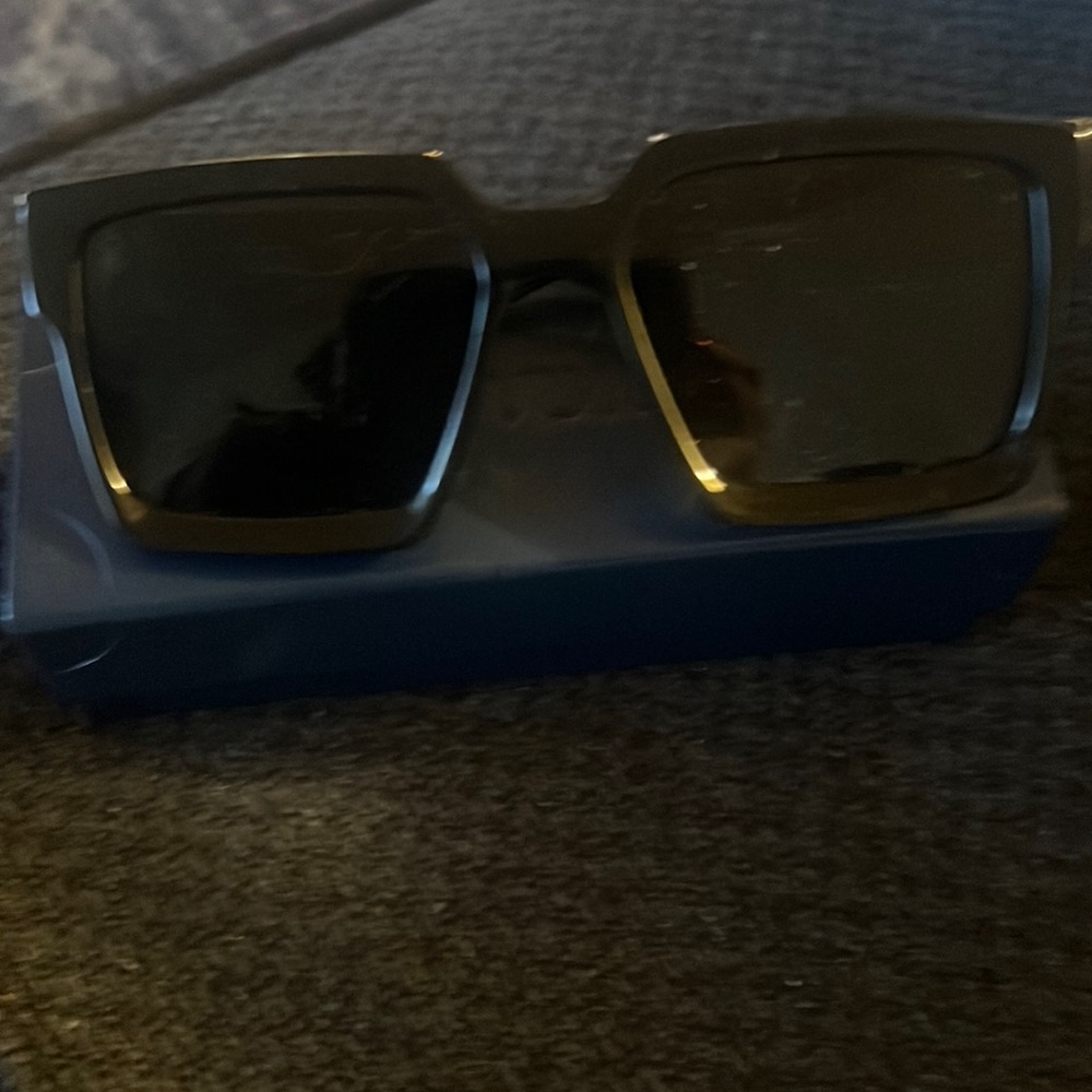 Millionaires Louis Vuitton women sunglasses